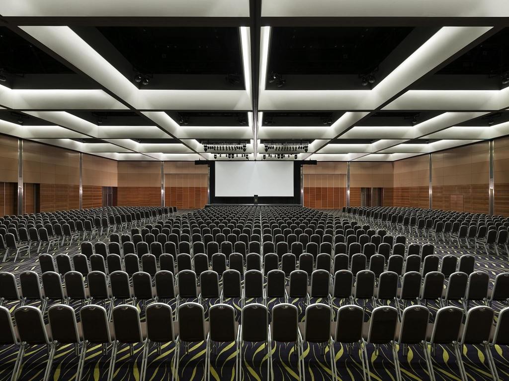 Crown Promenade Perth Hotel Exterior photo