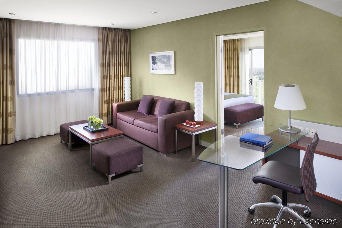 Crown Promenade Perth Hotel Room photo