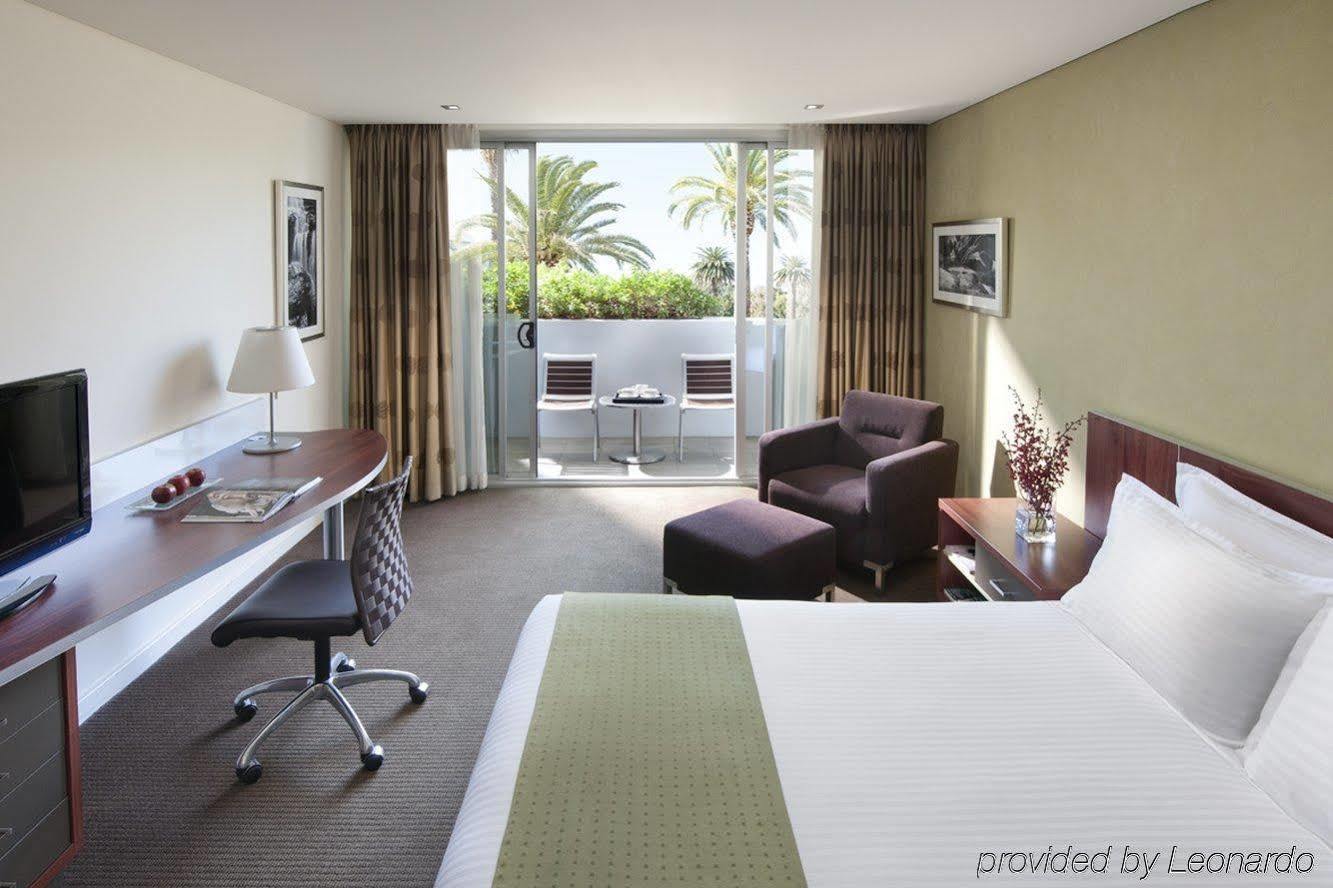 Crown Promenade Perth Hotel Exterior photo